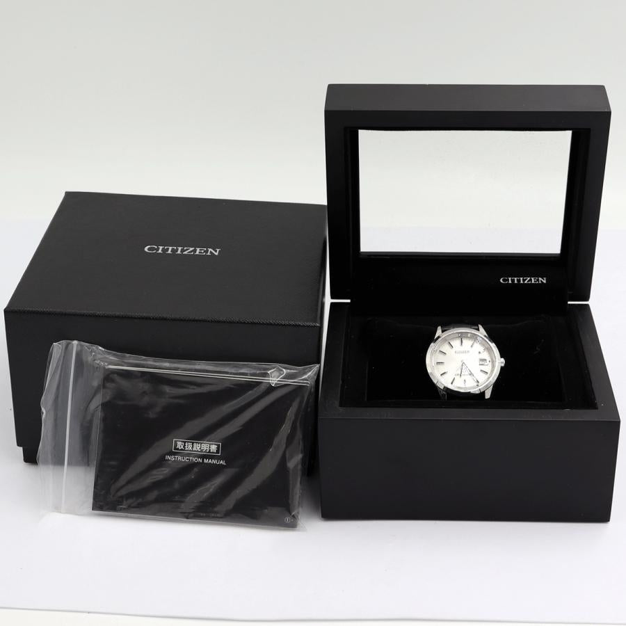 シチズン(CITIZEN)年差エコ・ドライブ チタニウム 限定300本モデル AQ4040-06A 10気圧防水 メンズ(中古