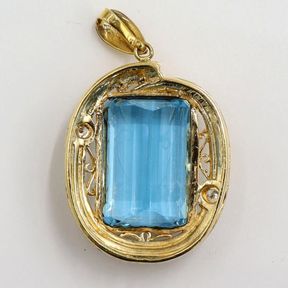 K18ブルートパーズペンダントブローチ　BT22.88ct　D0.09ct　重量11.49ｇ　レディース（中古）