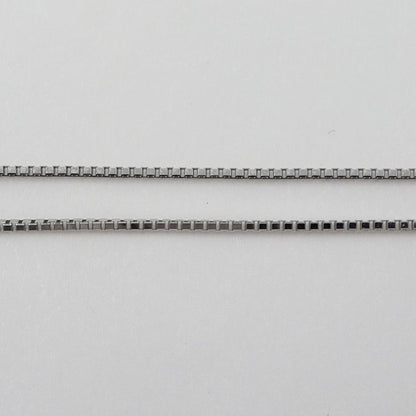 K18WGダイヤペンダントネックレス　D0.70ct　ネック長さ:44cm　重量4.96ｇ(石の重量を含む) (中古)