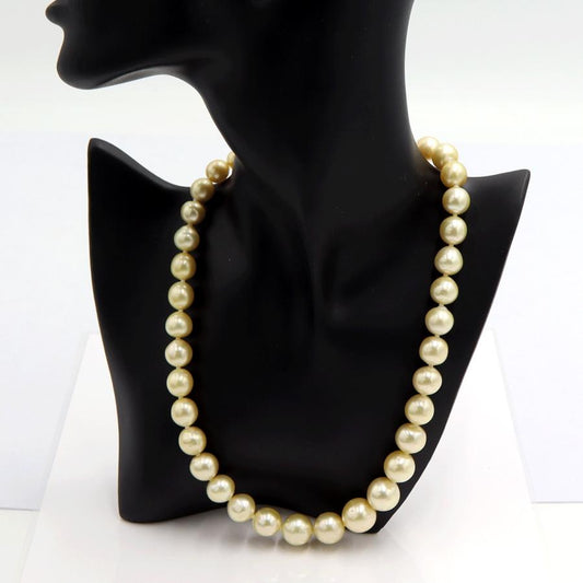 南洋玉ネックレス　P9mm〜14mm　長さ46cm　重量81.92ｇ（中古）