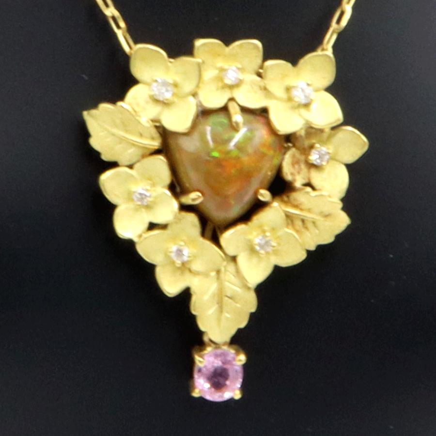 K18オパールペンダントネックレス　OP2.87ct　S0.54ct　ネックレス長さ44cm　重量9.10ｇ(石の重量含む)　レディース(中古)