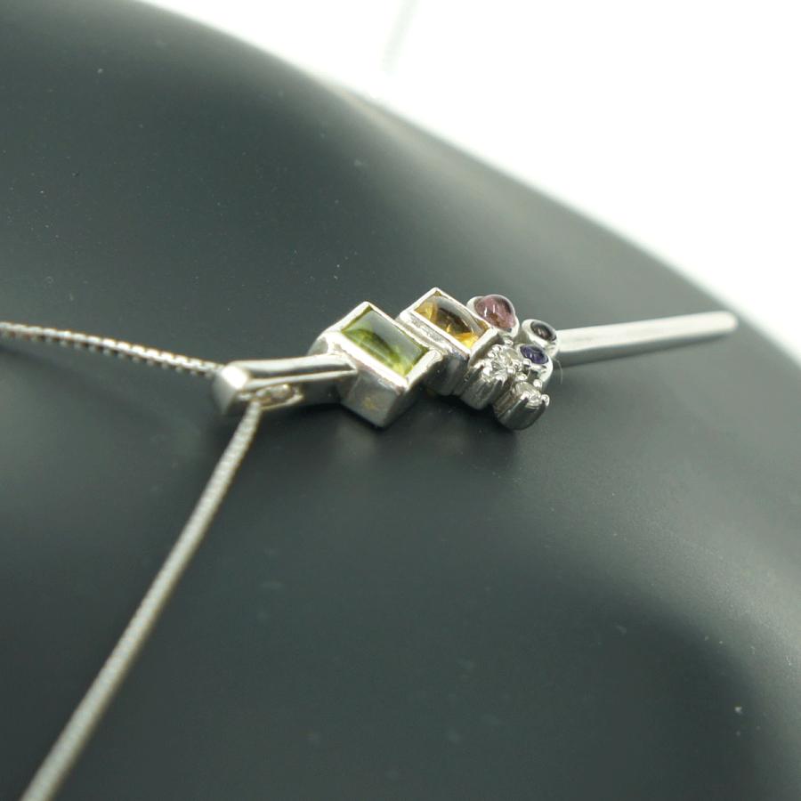 K18WGマルチ石ペンダント　ネックレス長さ約40cm　重量7.90ｇ(石の重量含む)　レディース（中古）