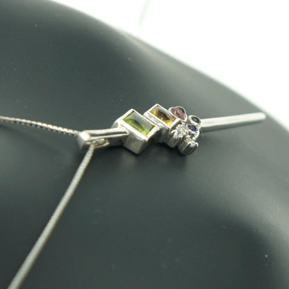 K18WGマルチ石ペンダント　ネックレス長さ約40cm　重量7.90ｇ(石の重量含む)　レディース（中古）