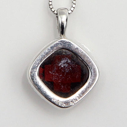 K18WGガーネットペンダントネックレス　ネックレス長さ44cm　重量5.23ｇ(石の重量含む) 　レディース(中古)