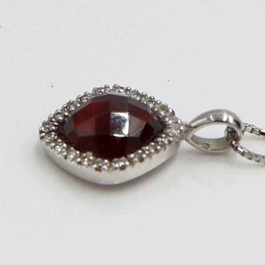 K18WGガーネットペンダントネックレス　ネックレス長さ44cm　重量5.23ｇ(石の重量含む) 　レディース(中古)