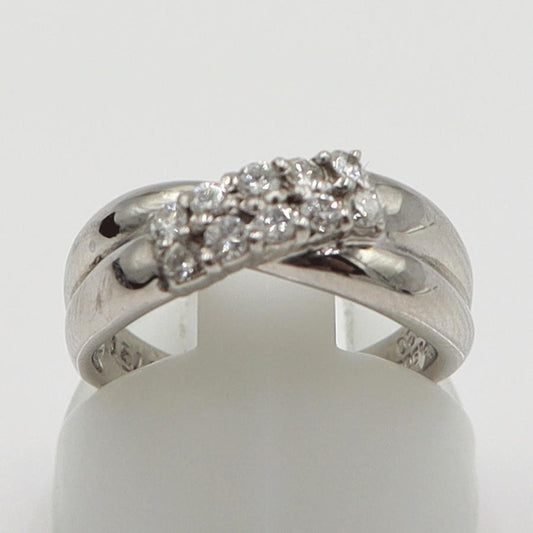 Pt900ダイヤモンドリング　D0.30ct　サイズ8号　重量5.27ｇ(石の重量含む)　レディース(中古)