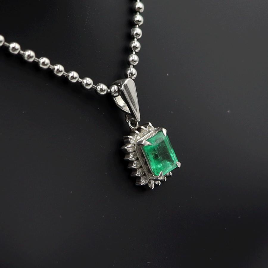 Pt900エメラルドペンダントトップ　E0.80ct　重量1.96ｇ(石の重量含む)　レディース(中古)