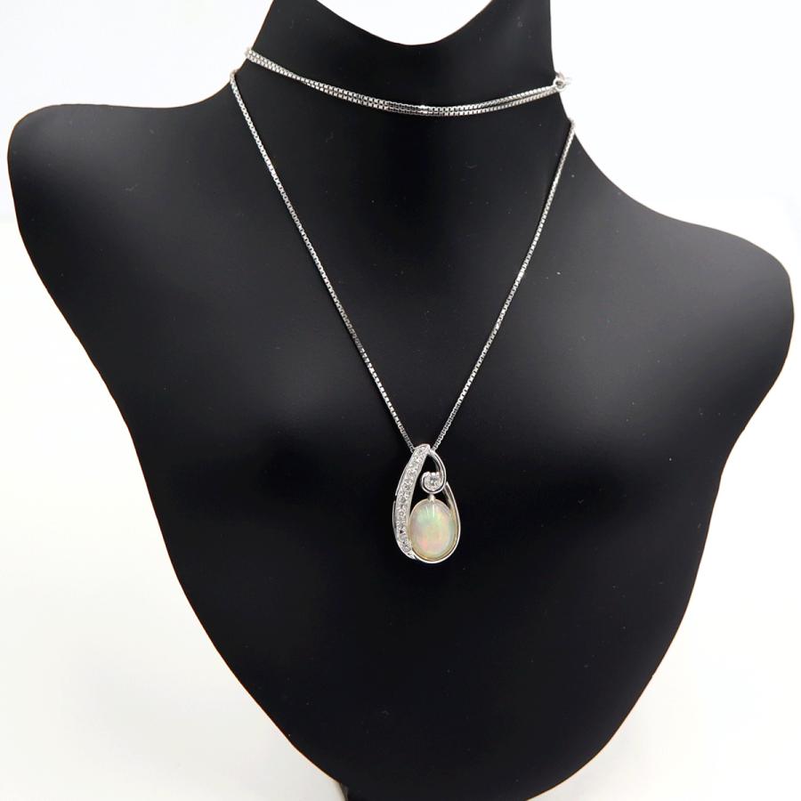 K18WGオパールペンダントネックレス　OP1.21ct　D0.15ct　ネックレス長さ44cm　重量3.76ｇ(石の重量含む)　レディース(中古)