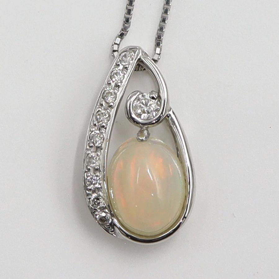 K18WGオパールペンダントネックレス　OP1.21ct　D0.15ct　ネックレス長さ44cm　重量3.76ｇ(石の重量含む)　レディース(中古)