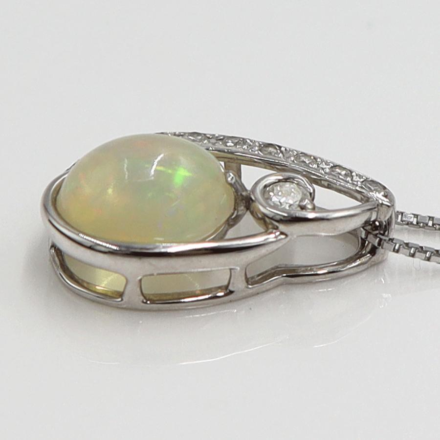 K18WGオパールペンダントネックレス　OP1.21ct　D0.15ct　ネックレス長さ44cm　重量3.76ｇ(石の重量含む)　レディース(中古)