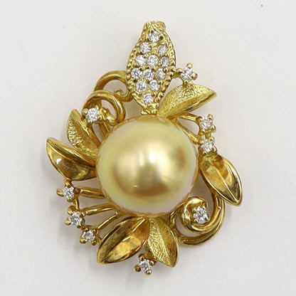 K18ゴールデンパールペンダントトップ　P10mm　D0.17ct　重量6.11ｇ（中古）