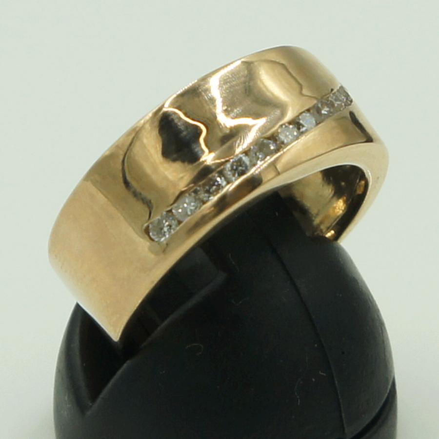 K18ダイヤモンドリング　D0.30ct　リングサイズ11号　重量5.72ｇ(石の重量含む)（中古）