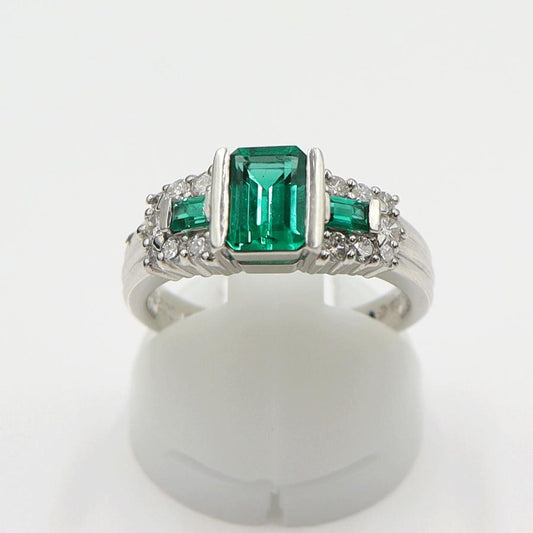 Pt900エメラルドリング　E0.91ct　クレサンベール　サイズ12号　重量7.48ｇ(石の重量含む)　レディース(中古)