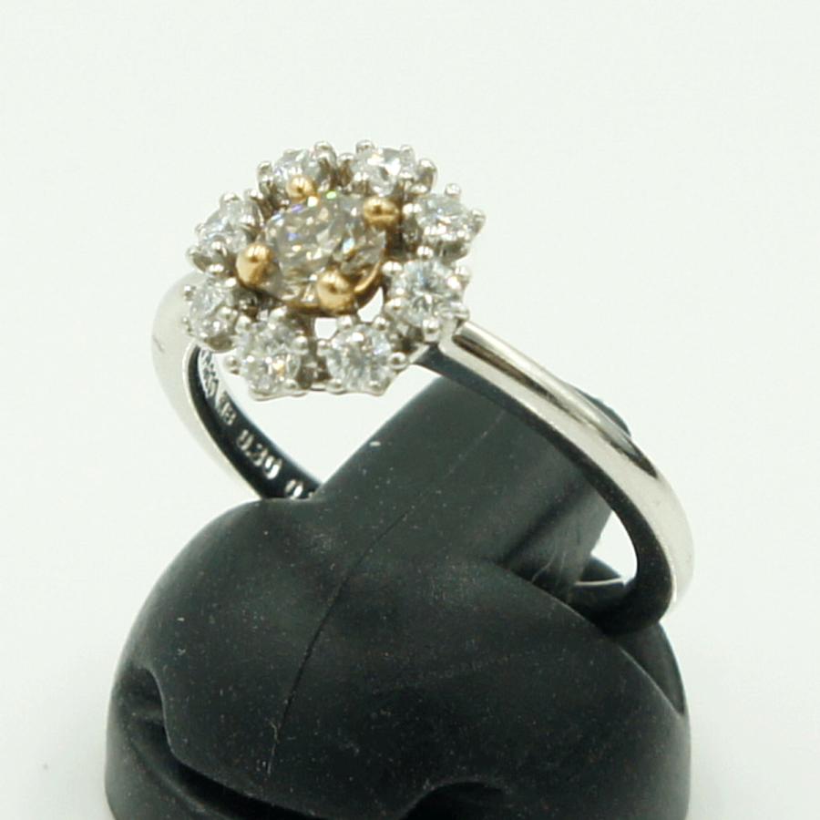 Pt900/K18ダイヤモンドリング「フラワー」 BD0.30ct　D0.30ct リングサイズ11号 重量4.55ｇ(石の重量含む) （中古）
