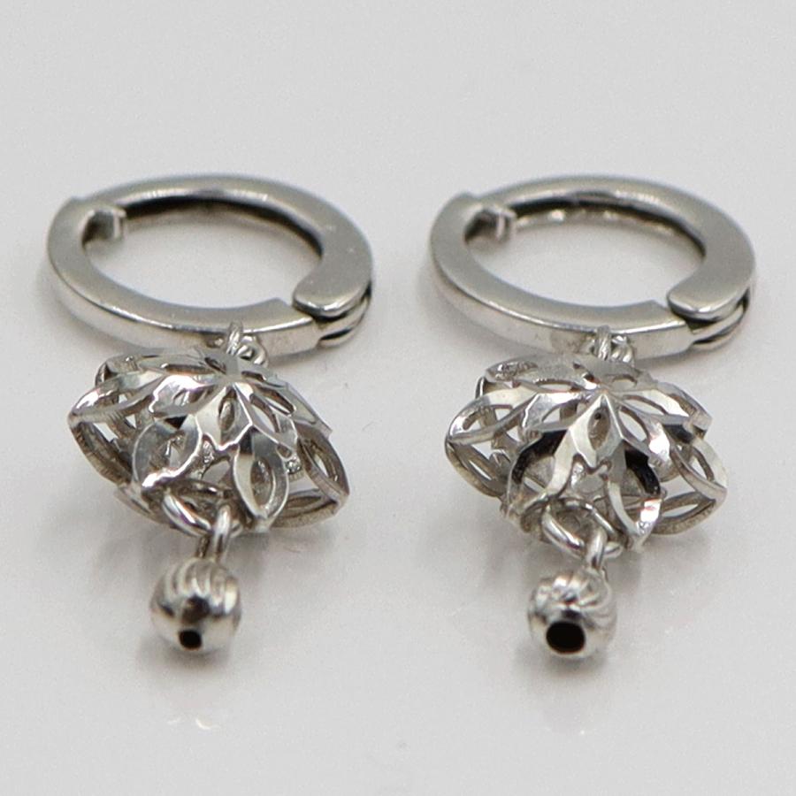 K18WGイヤリング　垂れ下がり　フープピアス　重量2.22ｇ(両耳合計・石の重量含む) （中古）