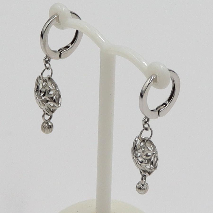 K18WGイヤリング　垂れ下がり　フープピアス　重量2.22ｇ(両耳合計・石の重量含む) （中古）