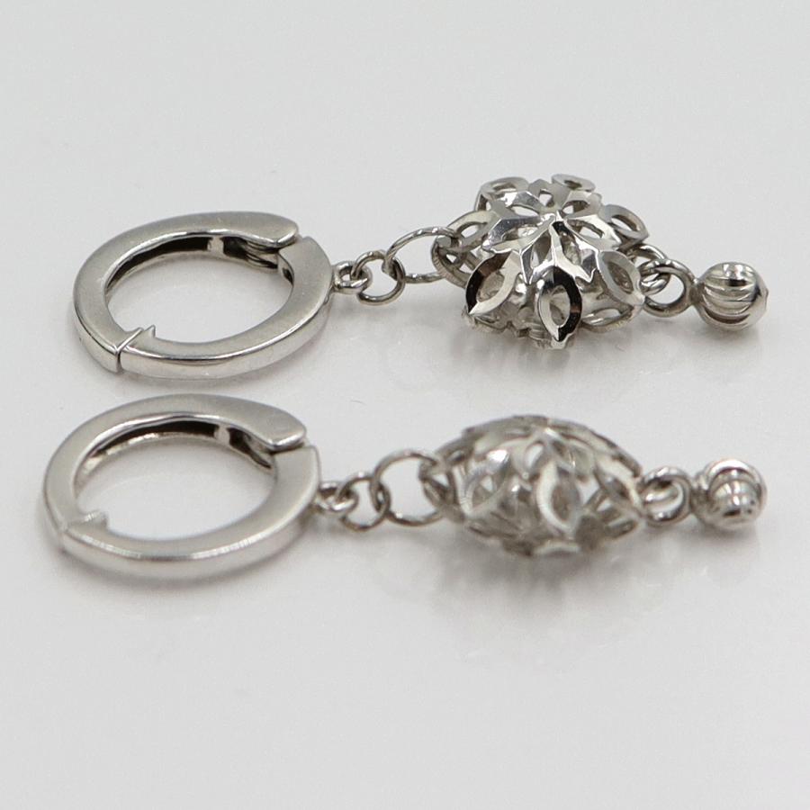 K18WGイヤリング　垂れ下がり　フープピアス　重量2.22ｇ(両耳合計・石の重量含む) （中古）