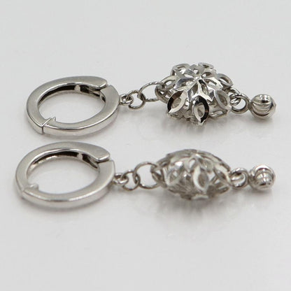 K18WGイヤリング　垂れ下がり　フープピアス　重量2.22ｇ(両耳合計・石の重量含む) （中古）