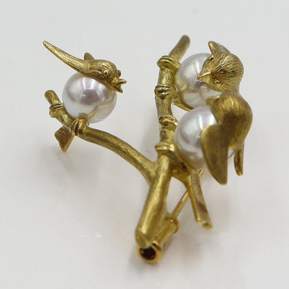 ウエダジュエラー(Uyeda Jeweller)　K18パールブローチ「小鳥」　重量10.26ｇ(石の重量含む) 　レディース（中古）