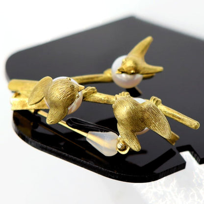 ウエダジュエラー(Uyeda Jeweller)　K18パールブローチ「小鳥」　重量10.26ｇ(石の重量含む) 　レディース（中古）