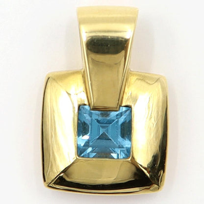 K18ブルートパーズペンダントトップ　重量7.50ｇ(石の重量含む)　レディース(中古)