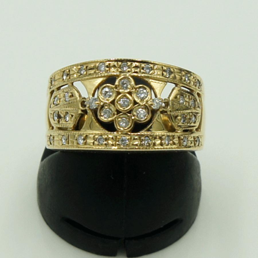 K18ダイヤファッションリング　D0.25ct　リングサイズ9号　重量6.08ｇ(石の重量含む)（中古）