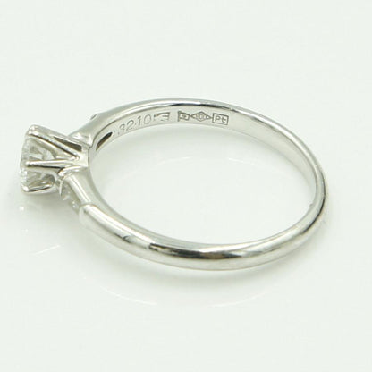 ニナリッチ(NINA RICCI)　Pt900セイコーダイヤモンドリング　D0.32ct　リングサイズ10号　重量3.01ｇ(石の重量含む)　レディース（中古）