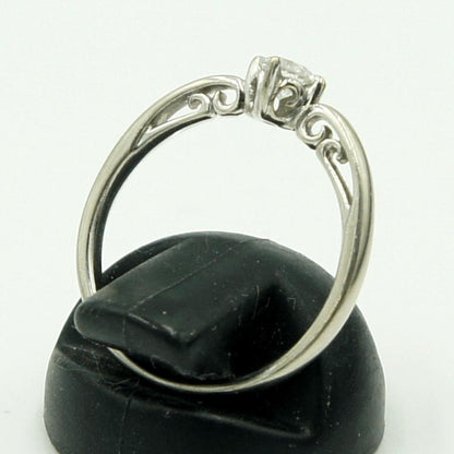 Pt900ダイヤモンドリング　D0.200ct　リングサイズ9号　重量2.51ｇ(石の重量含む)（中古）