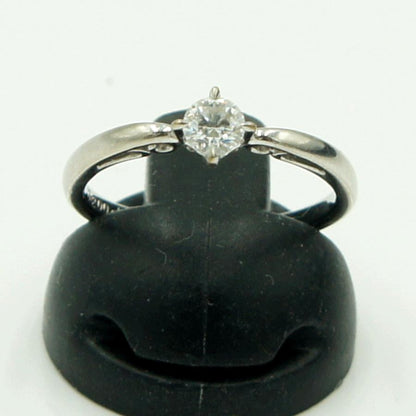 Pt900ダイヤモンドリング　D0.200ct　リングサイズ9号　重量2.51ｇ(石の重量含む)（中古）
