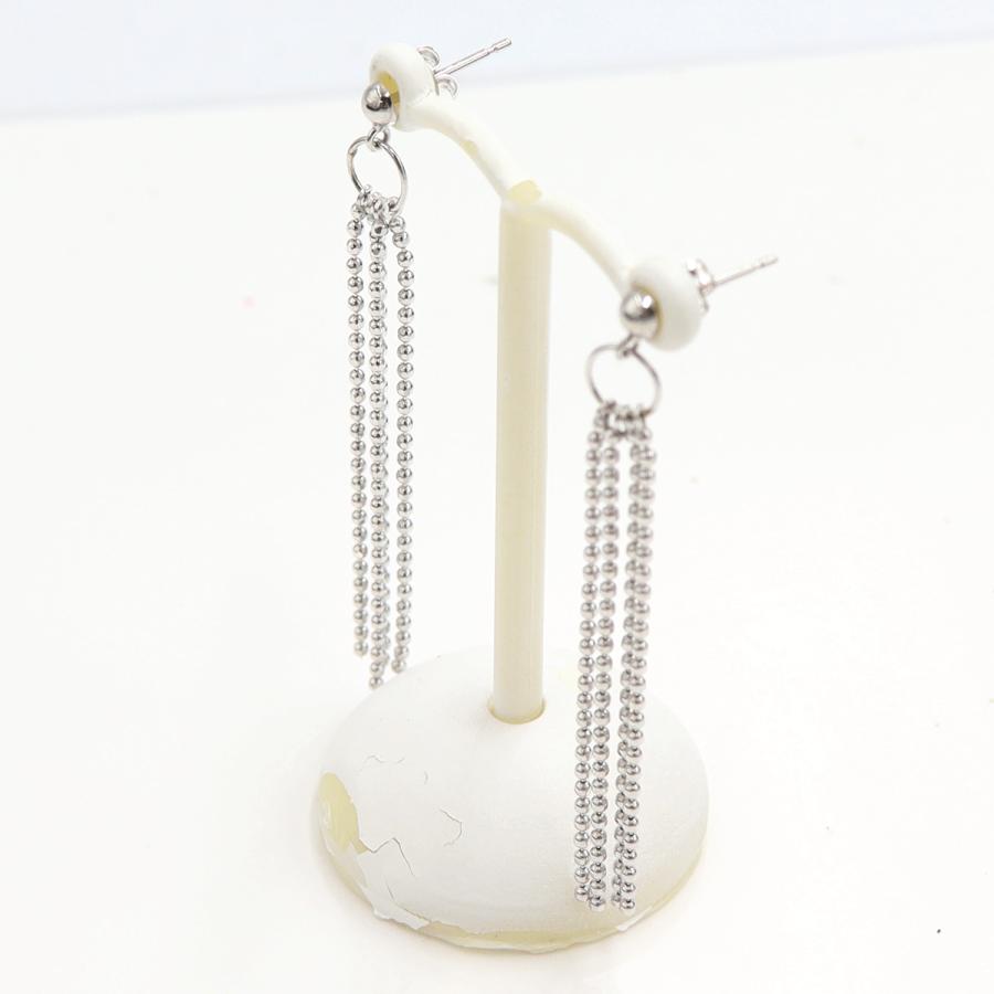 K18WGデザインピアス　重量2.40ｇ(両耳・総重量)（中古）