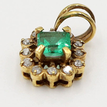 K18エメラルドペンダントトップ　E0.40ct　D0.15ct　重量1.67ｇ(石の重量含む)　レディース(中古)