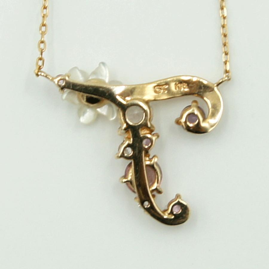 サマンサタバサ(Samantha Thavasa)　K18フラワーレターズイニシャルネックレス「T」　重量1.70ｇ(石の重量含む)　ネックレス長さ 約38cm　レディース（中古）