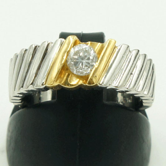 Pt900/K18ダイヤモンドリング　D0.33ct　リングサイズ9号　重量9.67ｇ(石の重量含む)（中古）