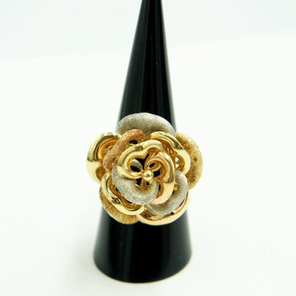 750ヨーロピアンリング　スリーカラー「フラワー・花」リング14号　重量10.67g　レディース（中古）