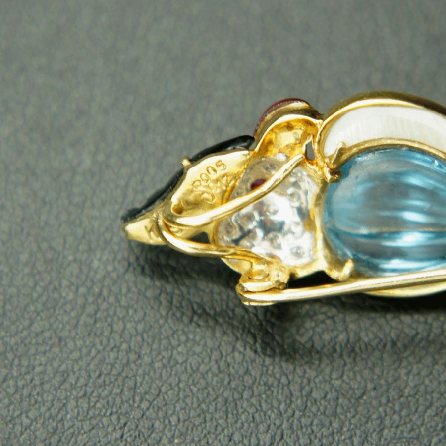 K18マルチ石付ブローチ　オニキス・メノウ・トパーズ「鳥 オウム」　重量6.33ｇ(石の重量込み）（中古）