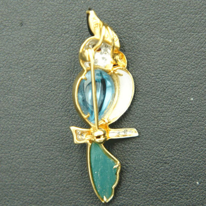 K18マルチ石付ブローチ　オニキス・メノウ・トパーズ「鳥 オウム」　重量6.33ｇ(石の重量込み）（中古）