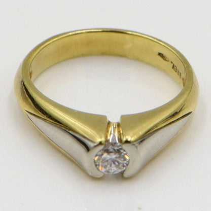 BREV.　750ダイヤモンドリング　リングサイズ12号　重量5.51ｇ(石の重量を含む)　レディース（中古）