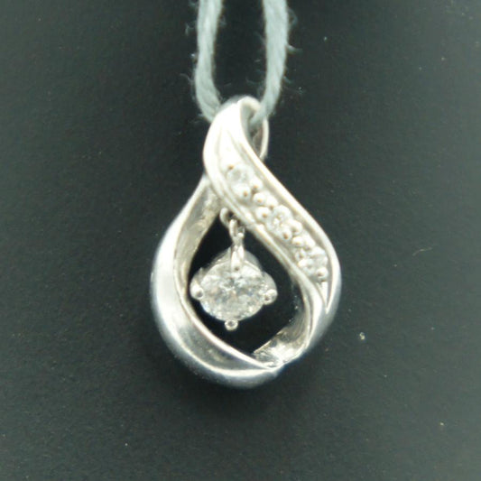 Pt900ダイヤペンダント　D0.11ct　重量0.99ｇ（石の重量含む）（中古）