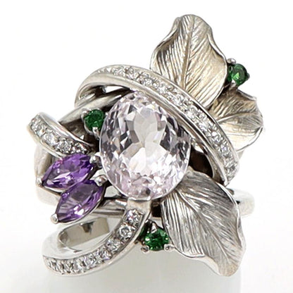 K18WGクンツァイトリング「フラワー」　5.72ct　リングサイズ15号　重量20.48ｇ(石の重量含む)　レディース（中古）