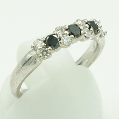 K18WGブラックダイヤモンドリング　D0.55ct　リングサイズ11号　重量4.17ｇ(石の重量含む)（中古）