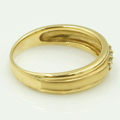 K18ダイヤモンドリング　D0.10ct　リングサイズ11号　重量2.89ｇ(石の重量含む)（中古）