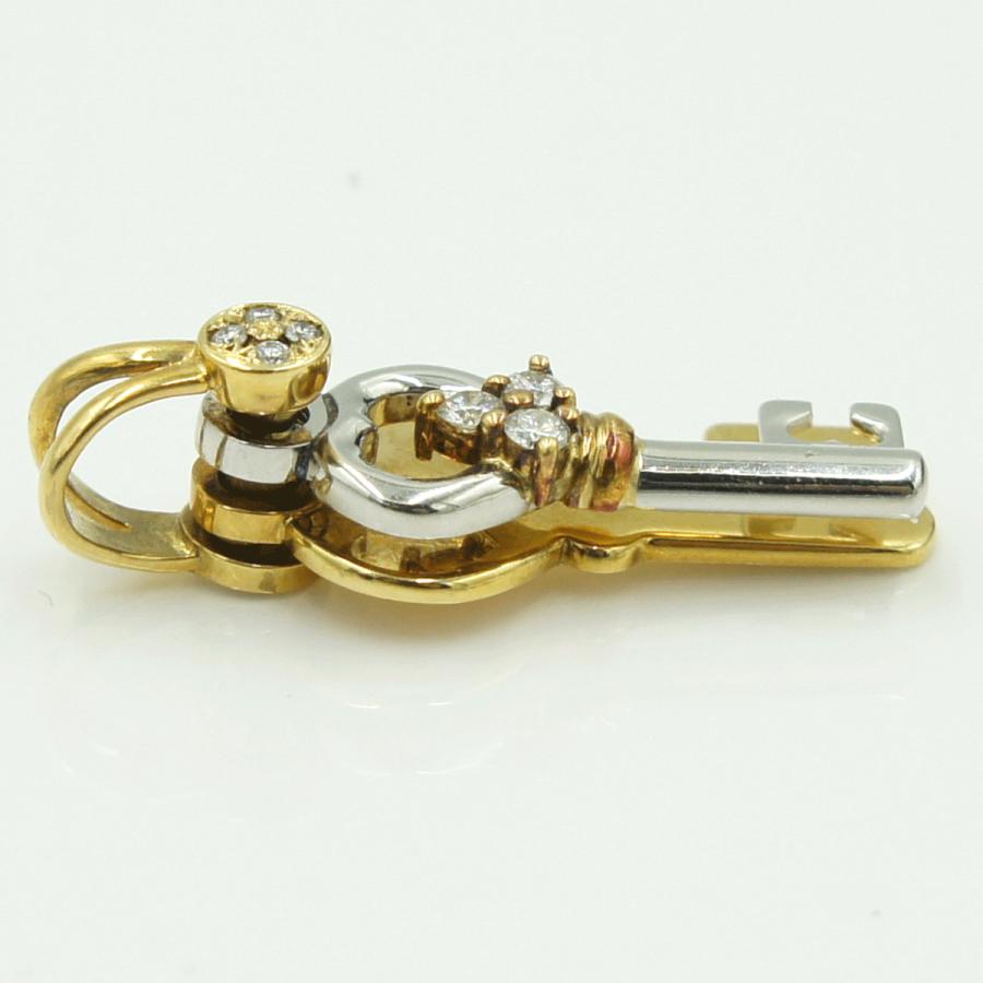 平和堂　750/Pt950ダイヤモンドペンダントトップ　D0.22ct　重量9.55ｇ(石の重量含む)　レディース（中古）