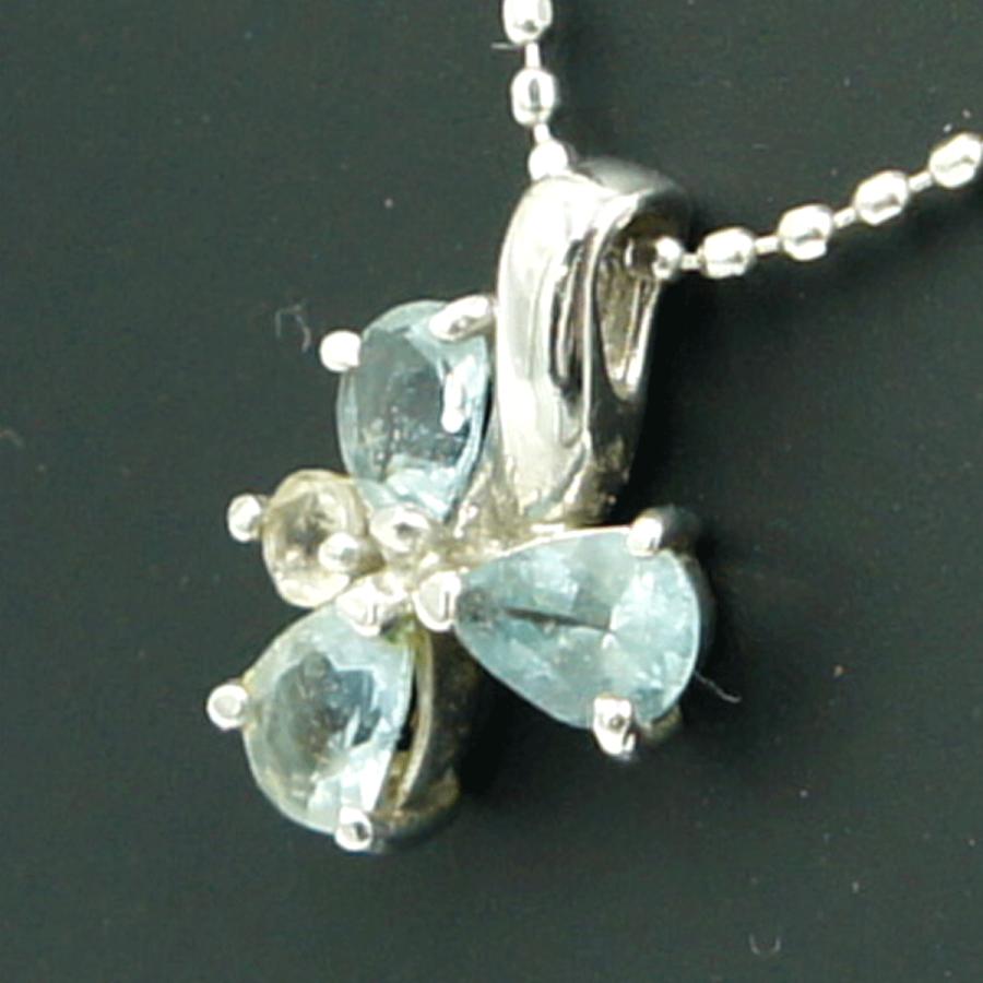 エル(ELLE)　K18WGアクアマリンネックレス　「フラワー」　ネックレス長さ 約39cm　重量2.49ｇ(石の重量含む)　レディース（中古）