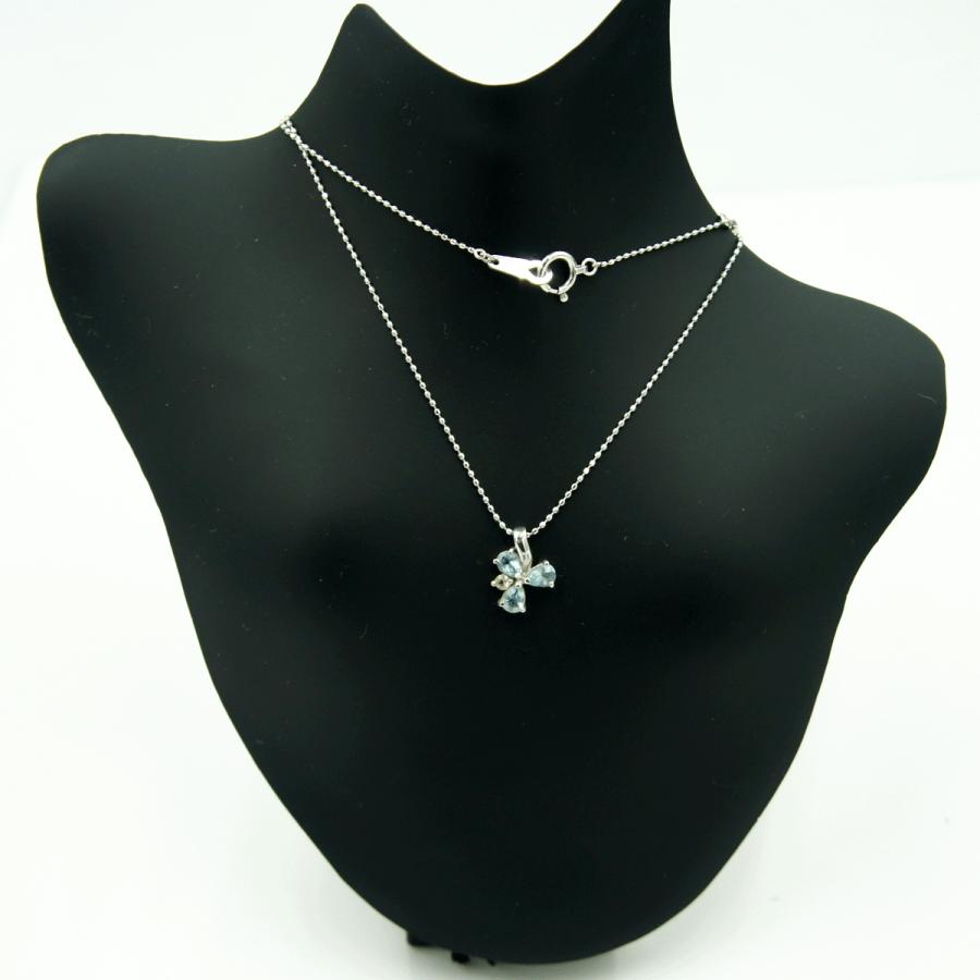 エル(ELLE)　K18WGアクアマリンネックレス　「フラワー」　ネックレス長さ 約39cm　重量2.49ｇ(石の重量含む)　レディース（中古）