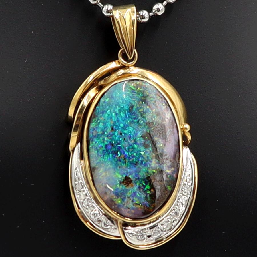 K18/Pt900ボルダーオパールペンダントトップ　OP7.60ct　D0.10ct　重量6.35ｇ　レディース（中古）