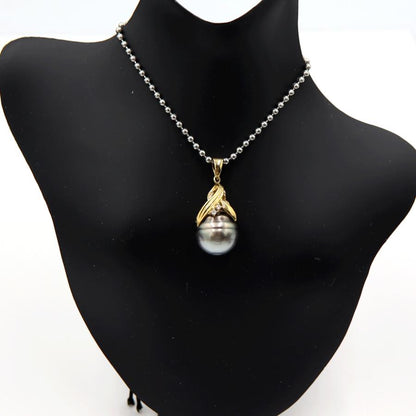 K18黒蝶パールペンダントトップ　P12mm　重量4.29ｇ(石の重量含む)　(中古)