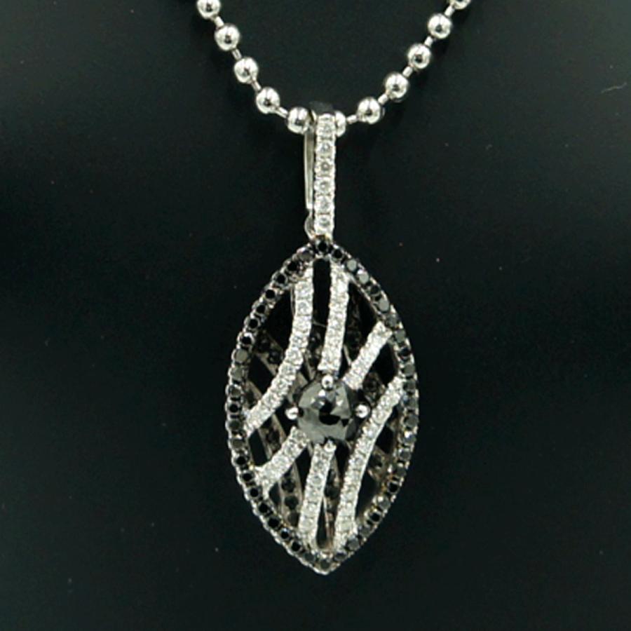 K18WGブラックダイヤモンドペンダントトップ　BD0.82ct　D0.40ct　重量4.06ｇ(石の重量含む)（中古）