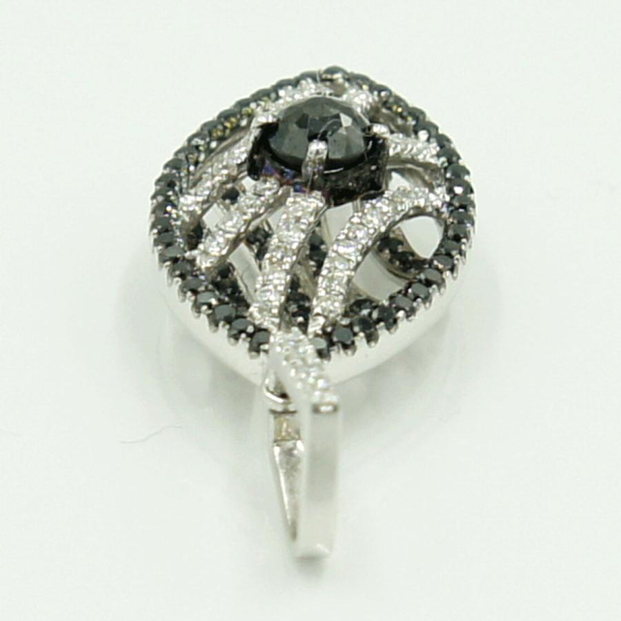 K18WGブラックダイヤモンドペンダントトップ　BD0.82ct　D0.40ct　重量4.06ｇ(石の重量含む)（中古）