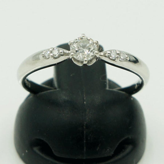 Pt950ダイヤモンドリング　D0.25ct　リングサイズ13号　重量2.32ｇ(石の重量含む)（中古）