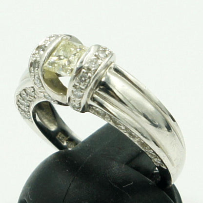 Pt900ダイヤモンドリング　D0.55ct　D0.46ct　リングサイズ12号　重量8.30ｇ(石の重量含む)（中古）